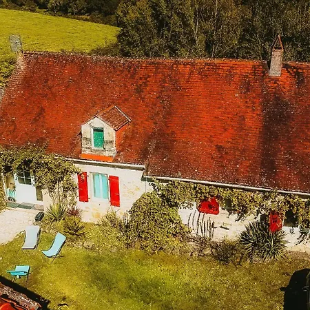 Dordogne - Belle Maison Pour 8 Avec Piscine Vakantiehuis *
